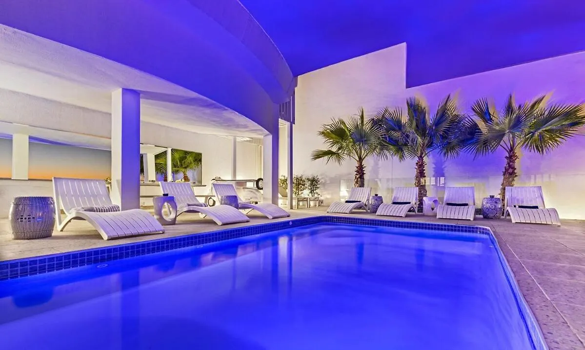 Clifton Yolo Spaces - Clifton Mansion Villa Apartment Cape Town South Africa
