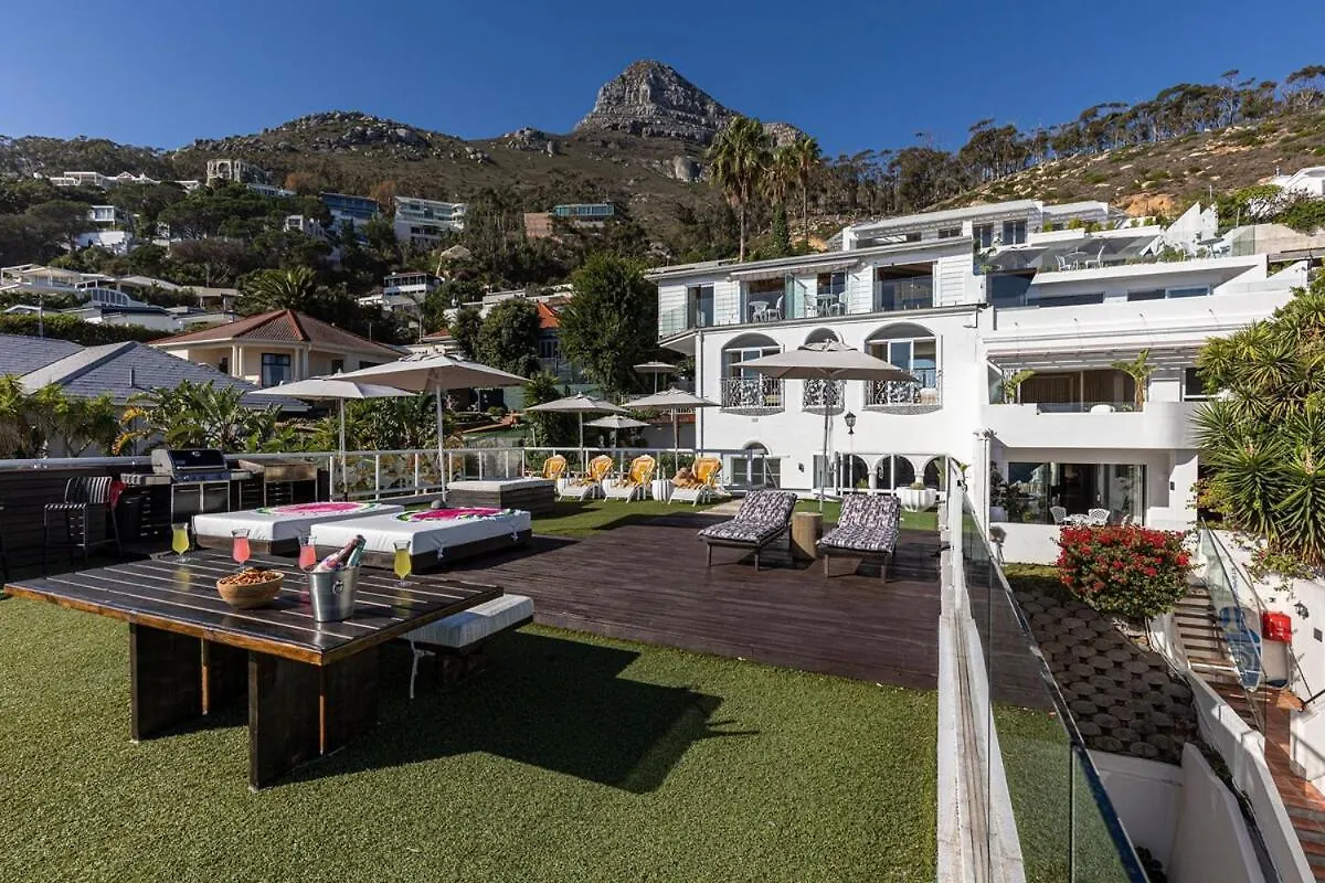 Clifton Yolo Spaces - Clifton Mansion Villa Apartment Cape Town